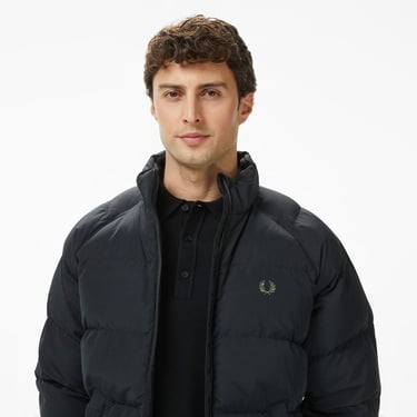  Fred Perry Raglan Padded Erkek Siyah Mont