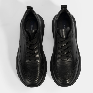  Erkek Siyah Bağcıklı Kalın Tabanlı Deri Sneaker