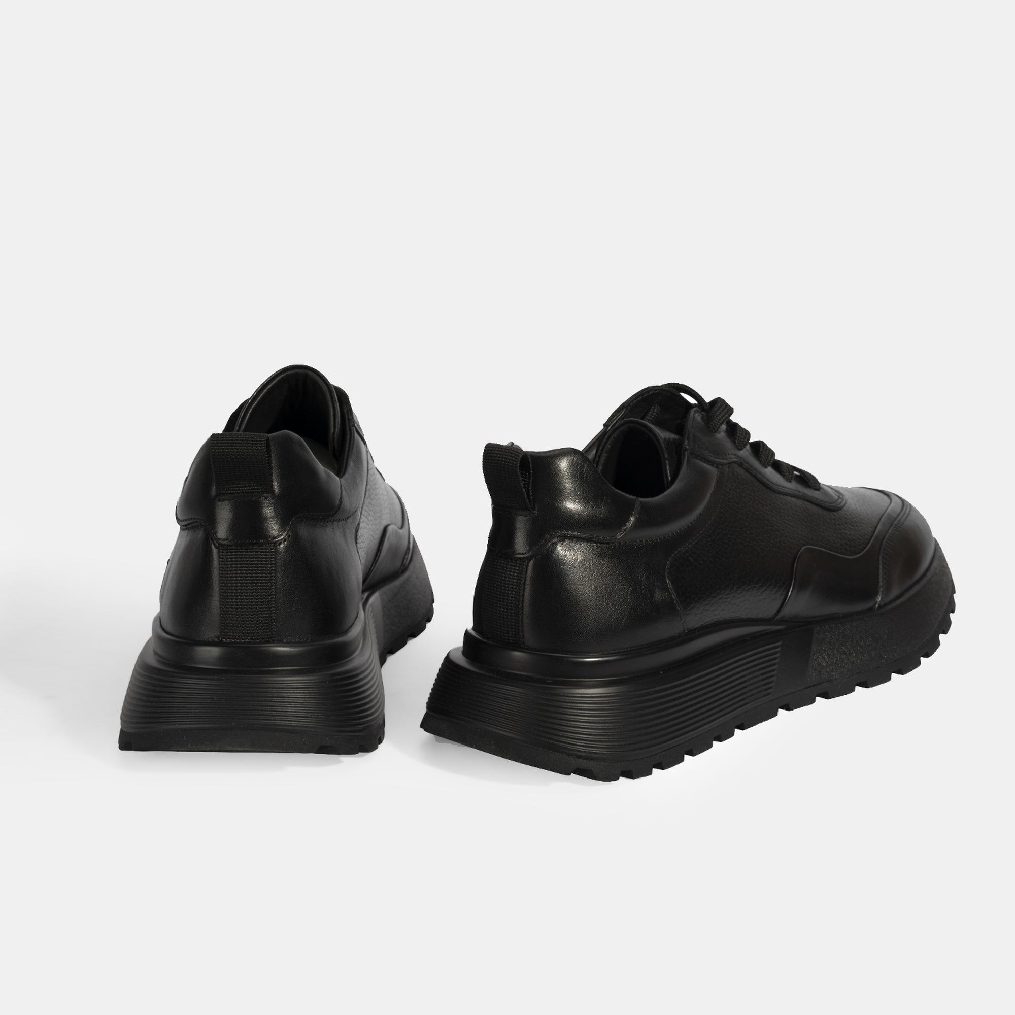 Erkek Siyah Bağcıklı Kalın Tabanlı Deri Sneaker