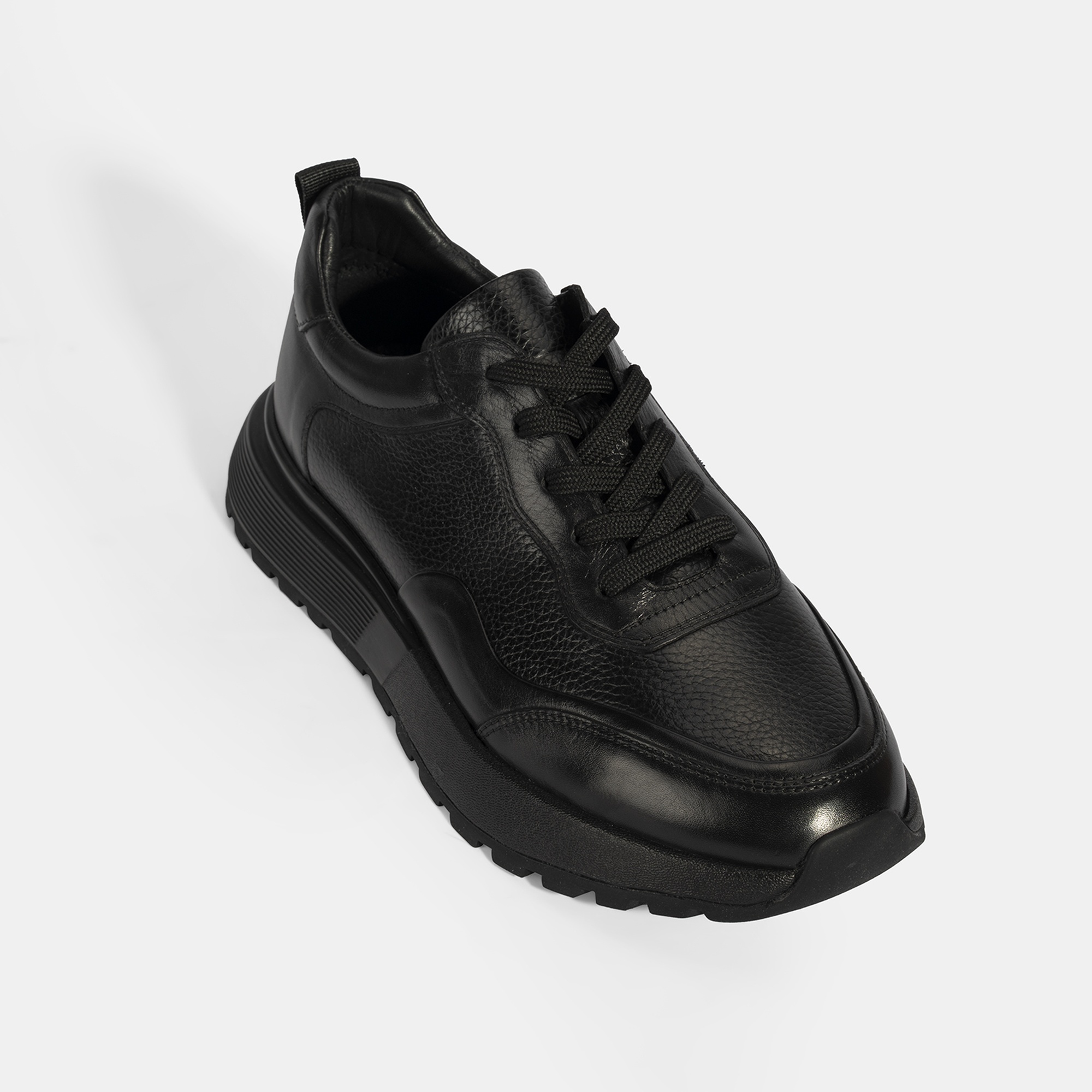 Erkek Siyah Bağcıklı Kalın Tabanlı Deri Sneaker