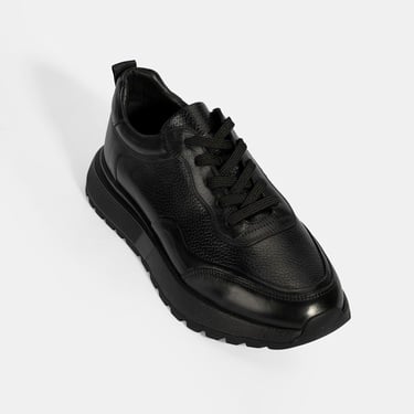  Erkek Siyah Bağcıklı Kalın Tabanlı Deri Sneaker