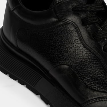  Erkek Siyah Bağcıklı Kalın Tabanlı Deri Sneaker