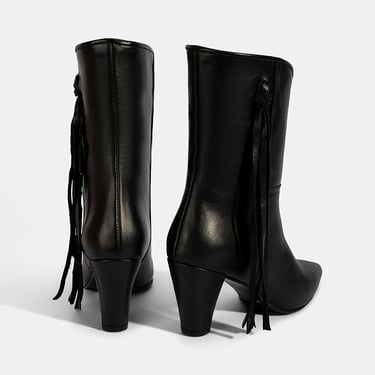  Kadın Siyah Püskül Detaylı Topuklu Deri Bot