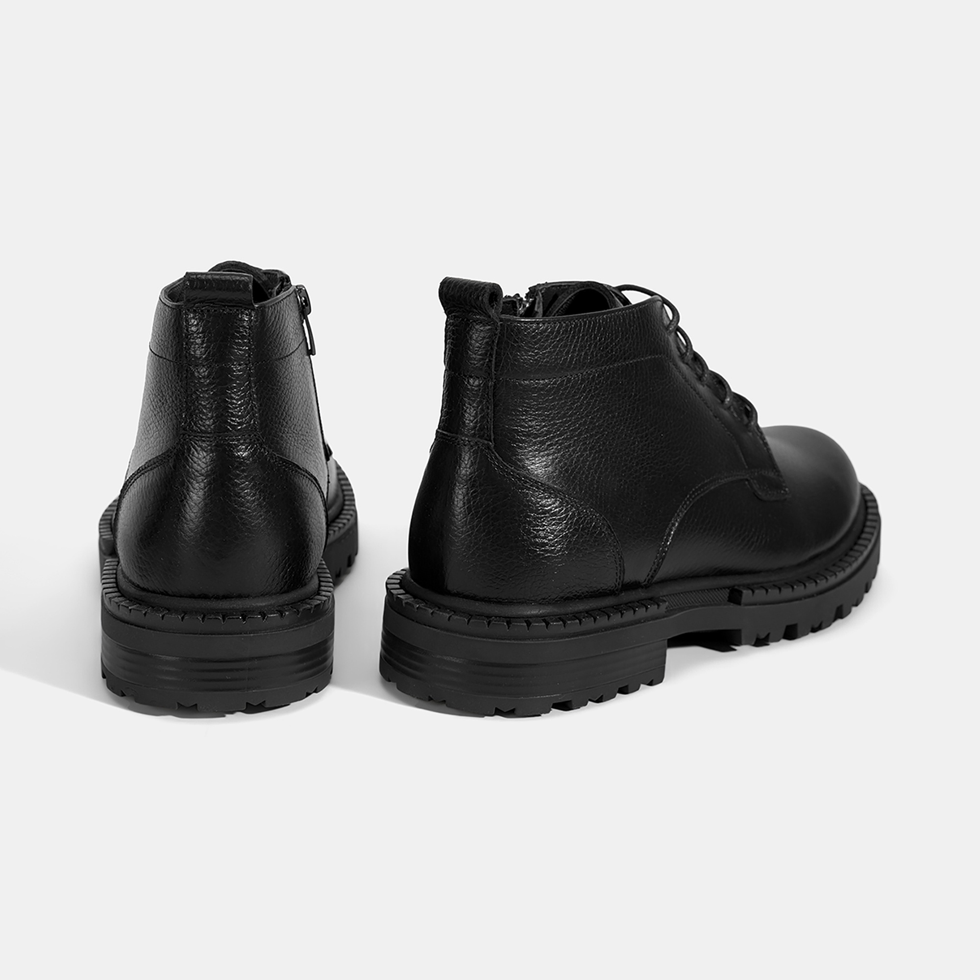 Erkek Siyah Bağcıklı Kalın Tabanlı Deri Postal Bot