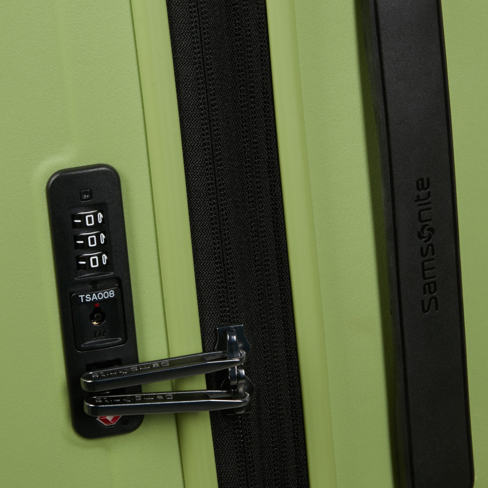 Samsonite Restackd Spinner Kabin Boy Valiz