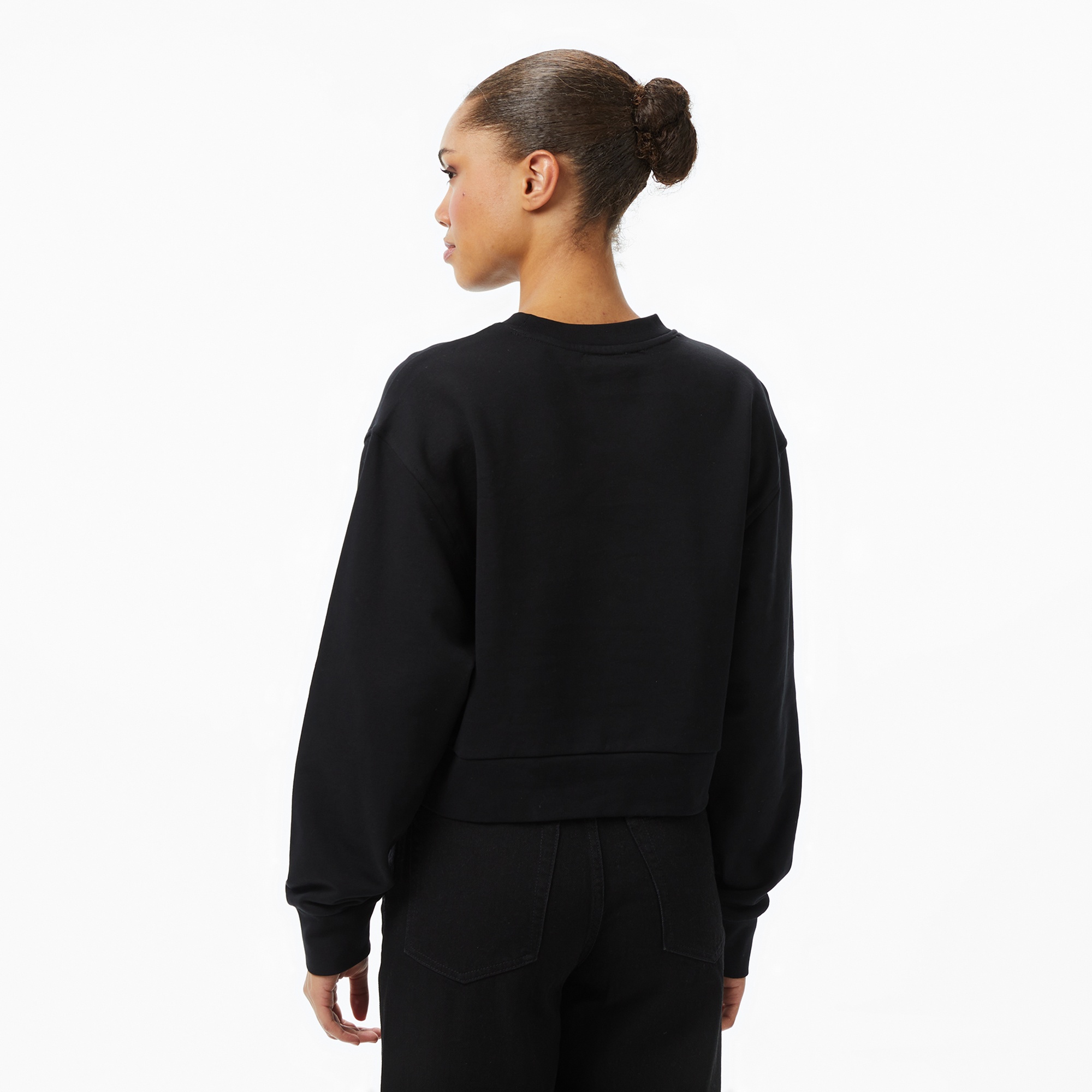 Calvin Klein Cropped Badge Logo Kadın Siyah Sweatshirt