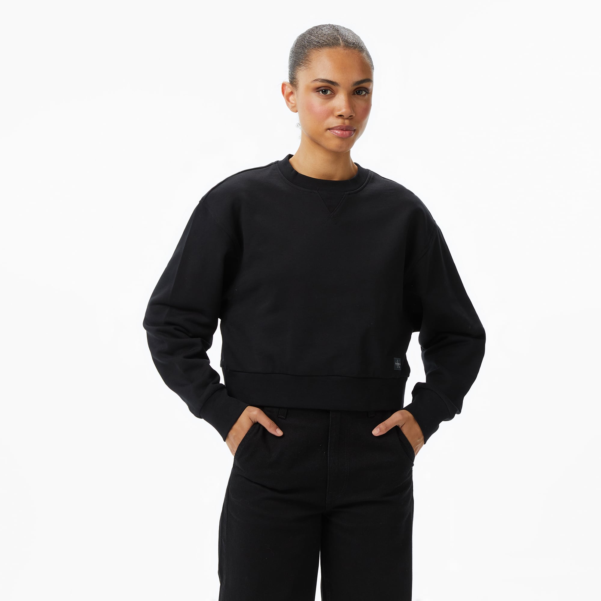  Calvin Klein Cropped Badge Logo Kadın Siyah Sweatshirt