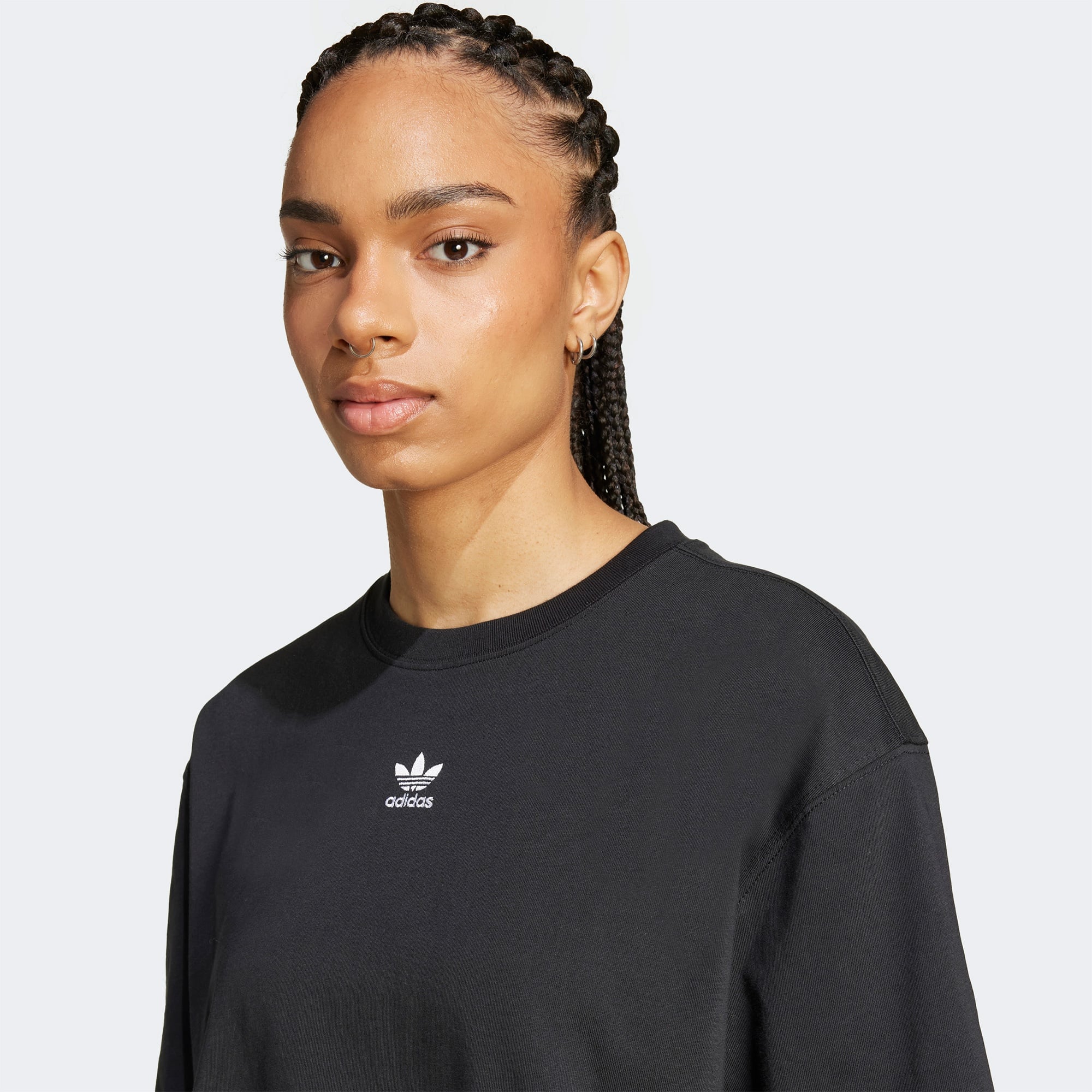 adidas Essentials Cropped Kadın Siyah T-Shirt