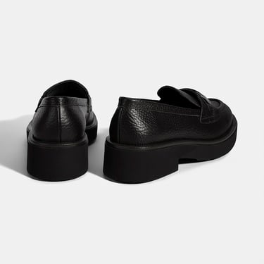  Kadın Siyah Toka Aksesuarlı Kalın Tabanlı Deri Loafer