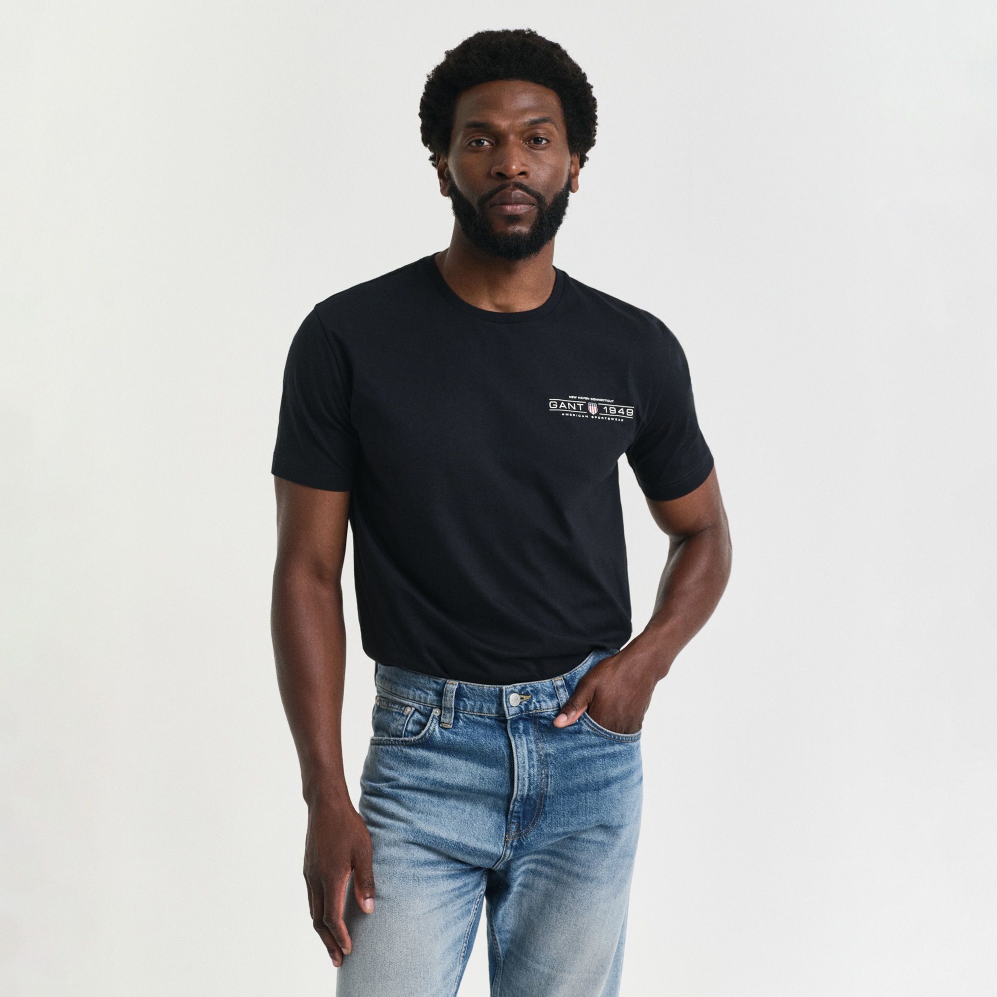GANT Erkek Siyah Regular Fit Bisiklet Yaka Logolu T-Shirt
