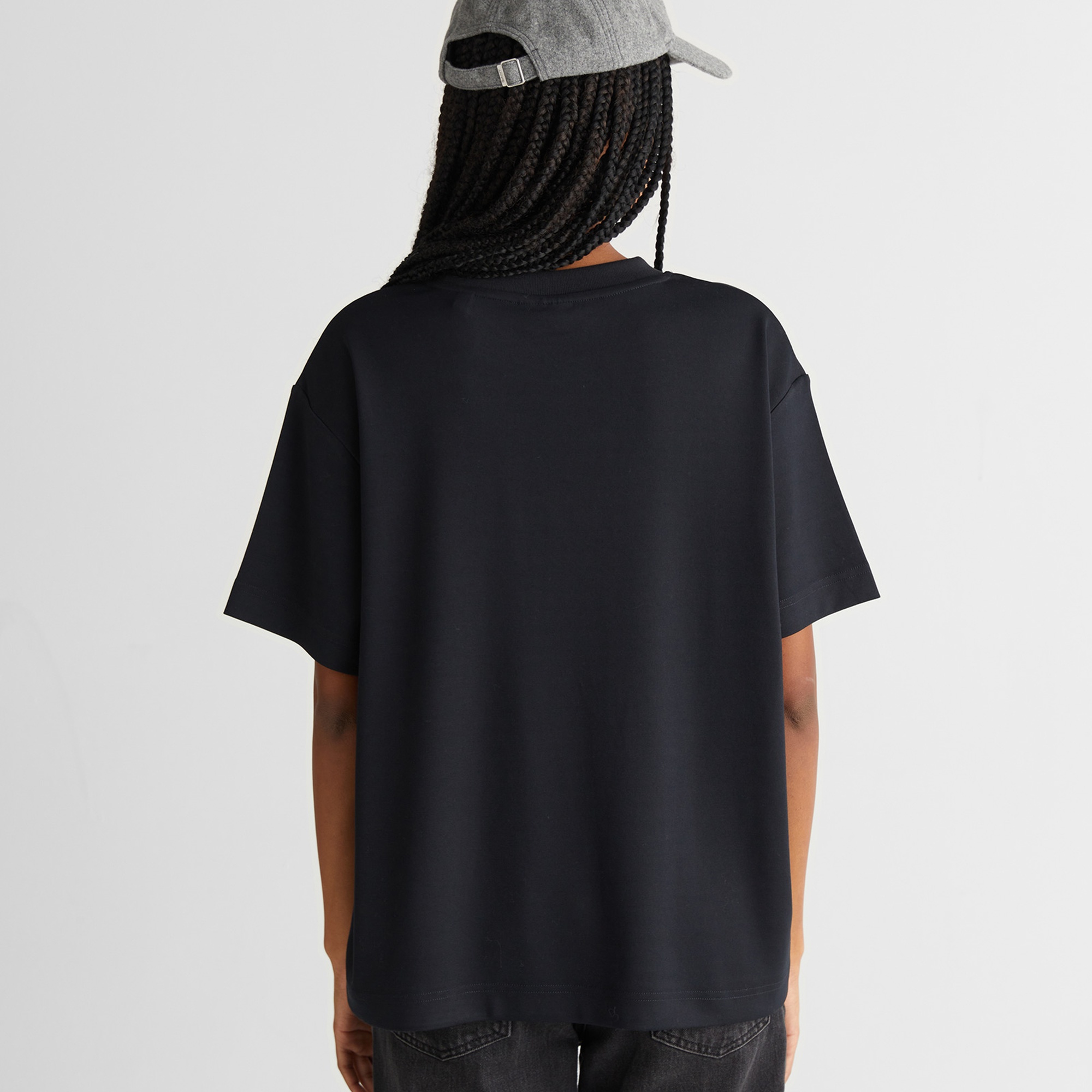 GANT Kadın Siyah Relaxed Fit T-Shirt