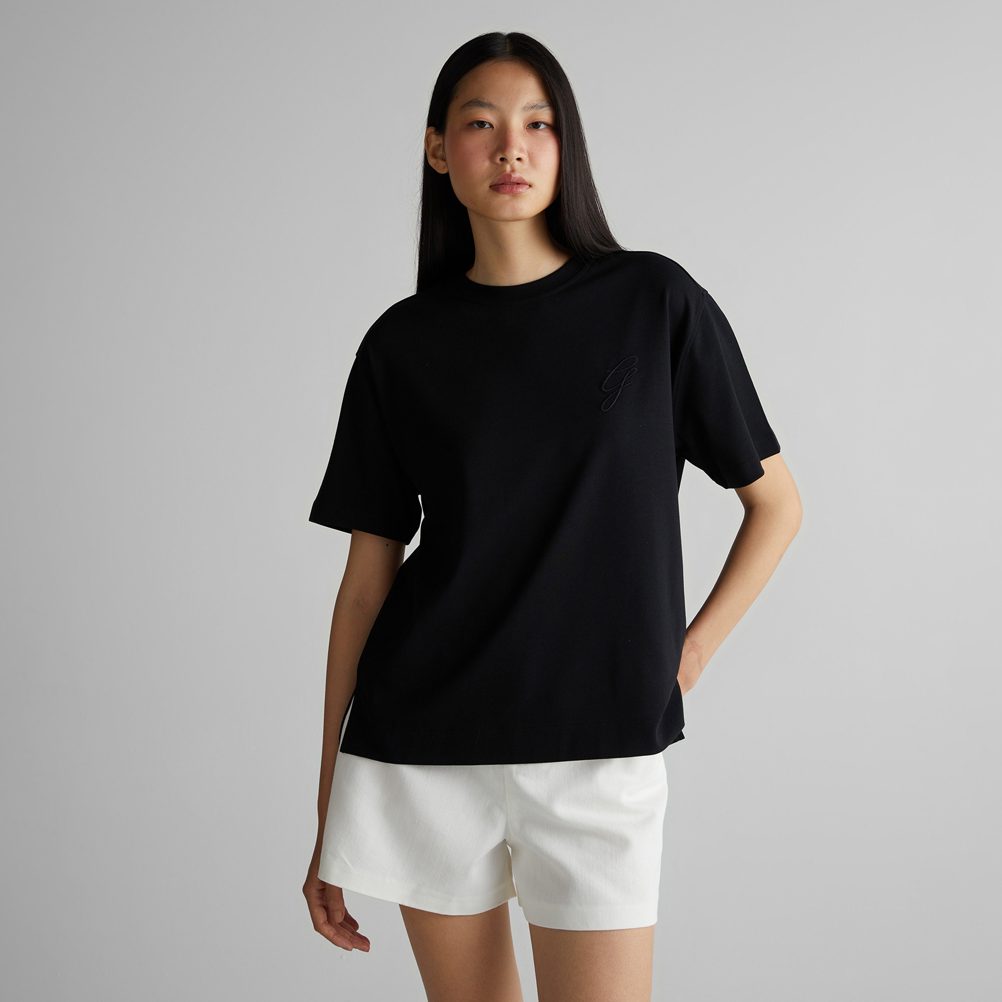 GANT Kadın Siyah Bisiklet Yaka Logolu T-Shirt