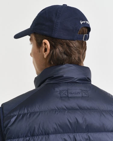  GANT Erkek Lacivert Regular Fit Dik Yaka Kaz Tüyü Yelek