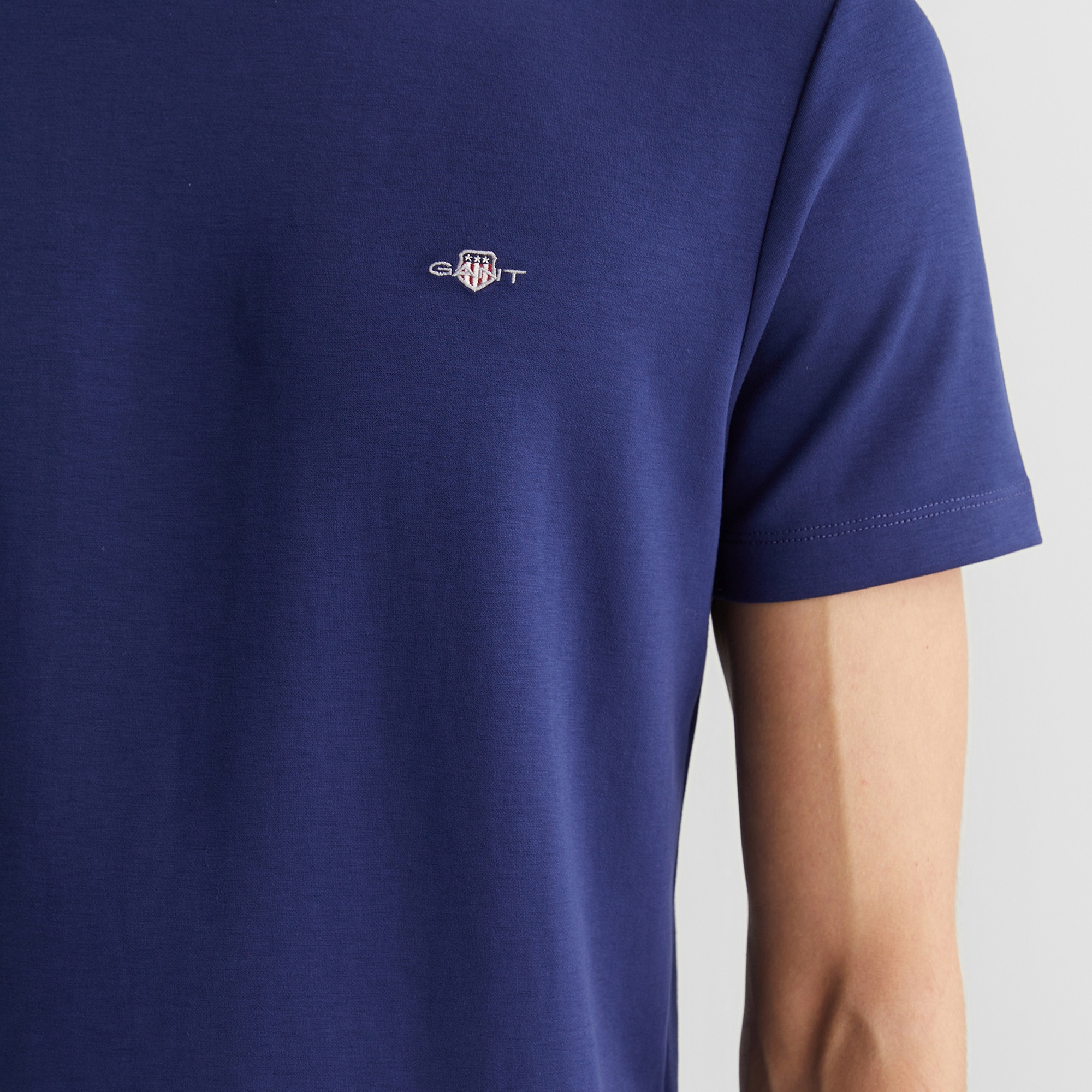 GANT Erkek Lacivert Relaxed Fit Bisiklet Yaka T-Shirt