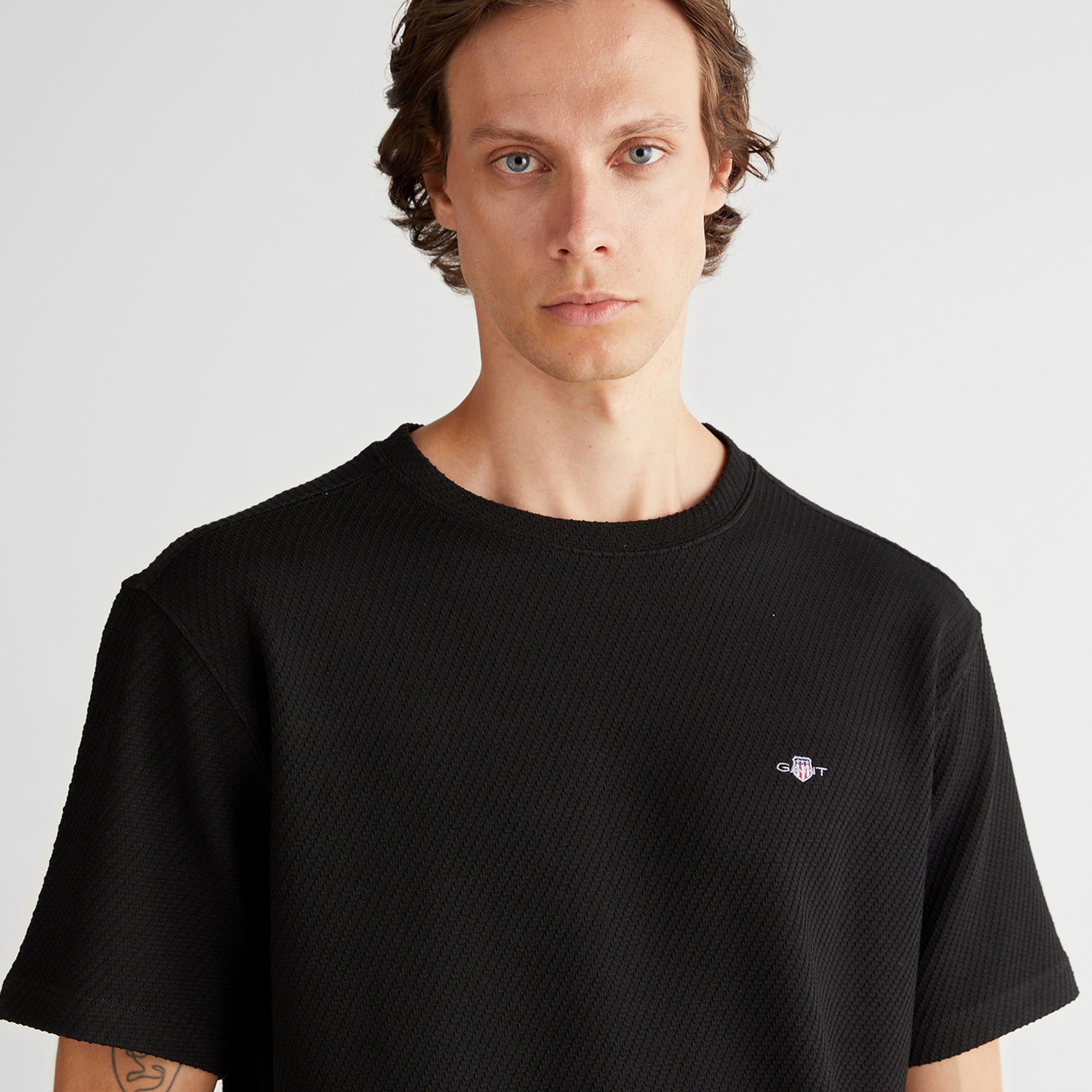 GANT Erkek Siyah Relaxed Fit T-Shirt