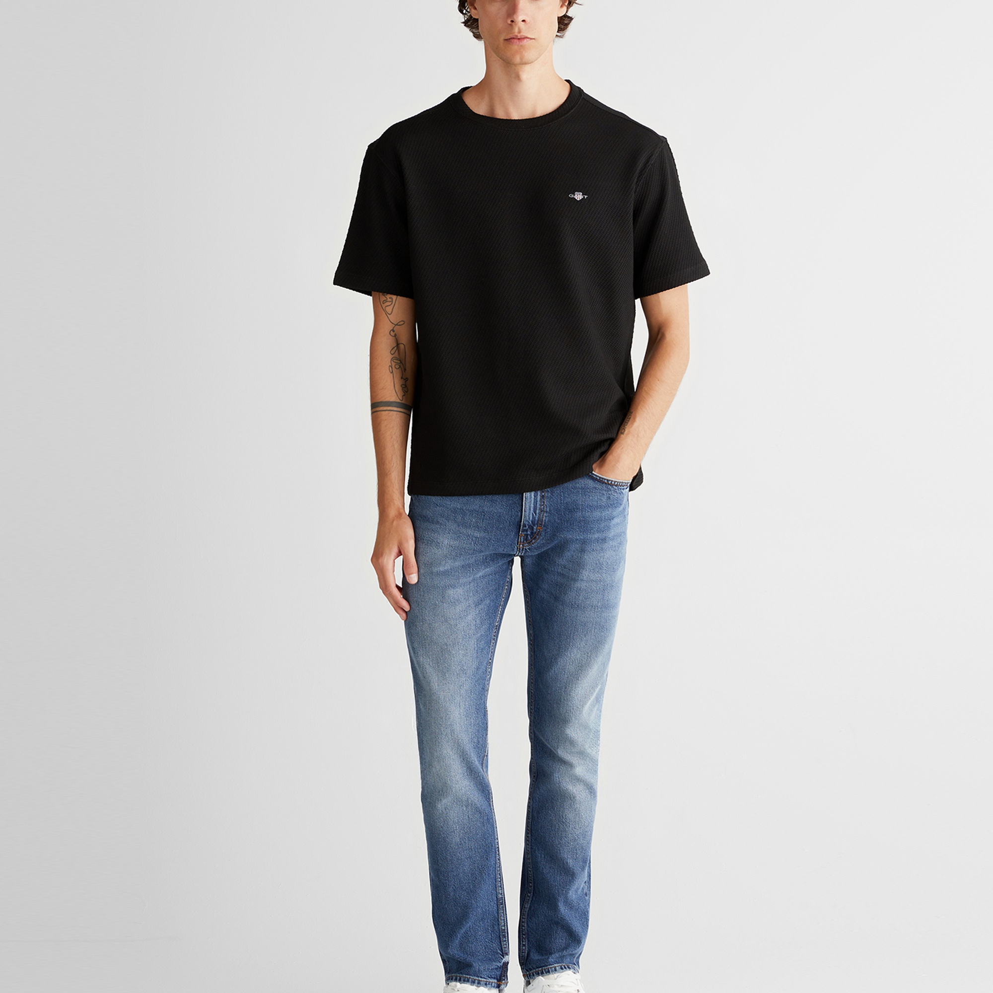 GANT Erkek Siyah Relaxed Fit T-Shirt