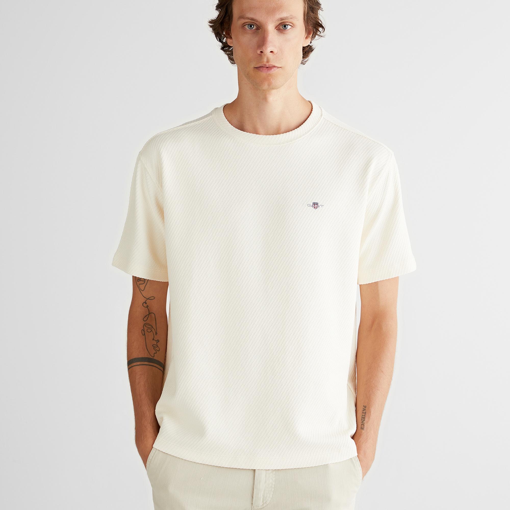GANT Erkek Krem Relaxed Fit T-Shirt