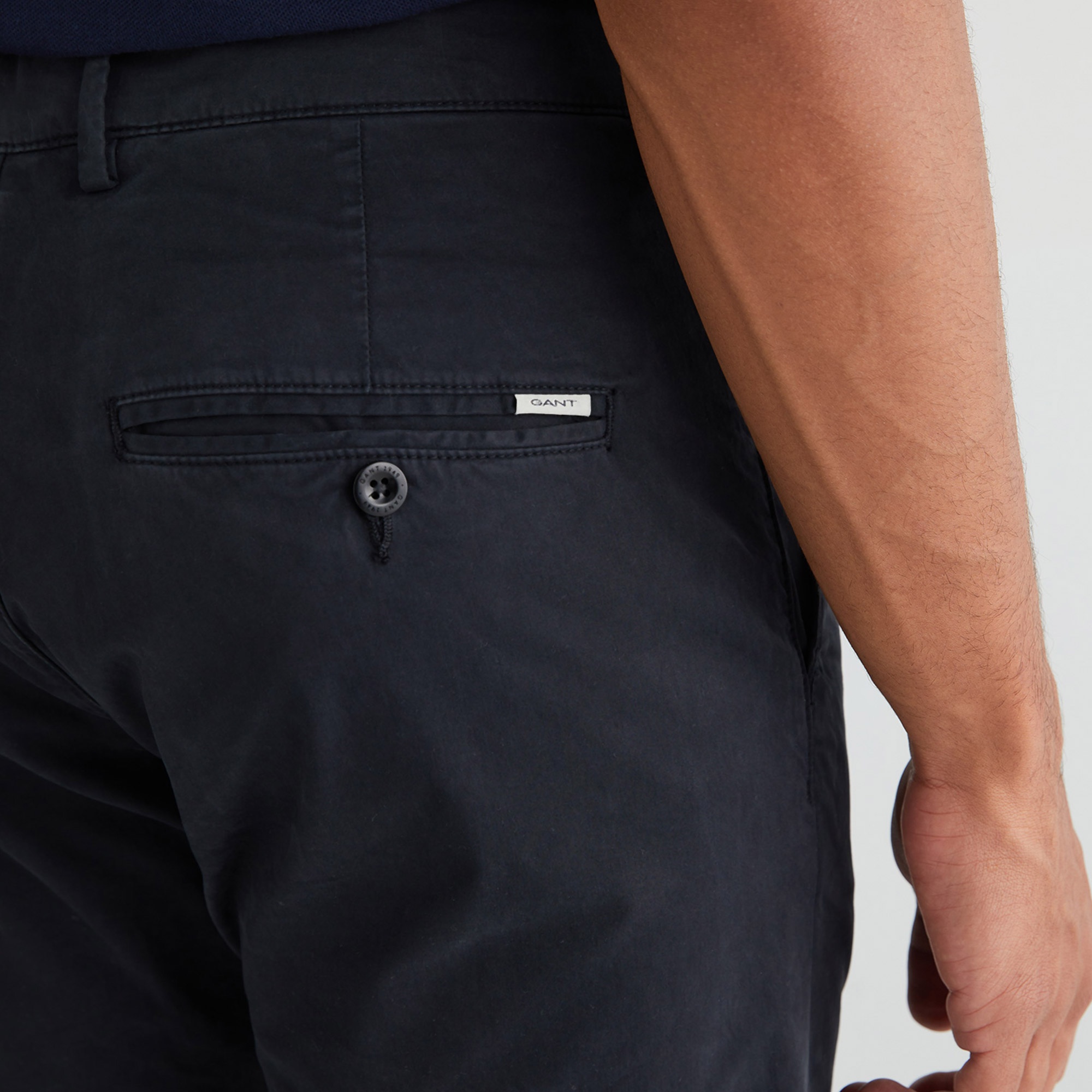 GANT Erkek Siyah Slim Fit Pantolon