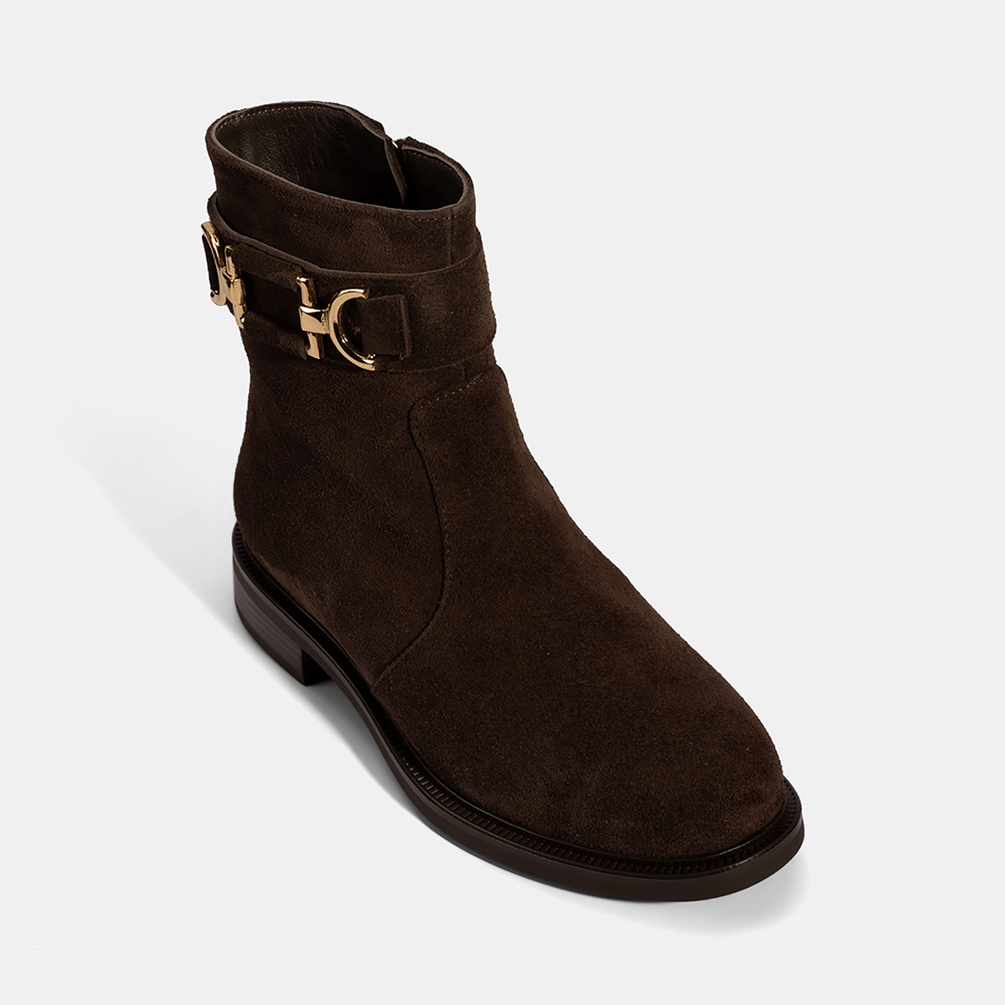 Kadın Kahve Metal Aksesuarlı Süet Bot