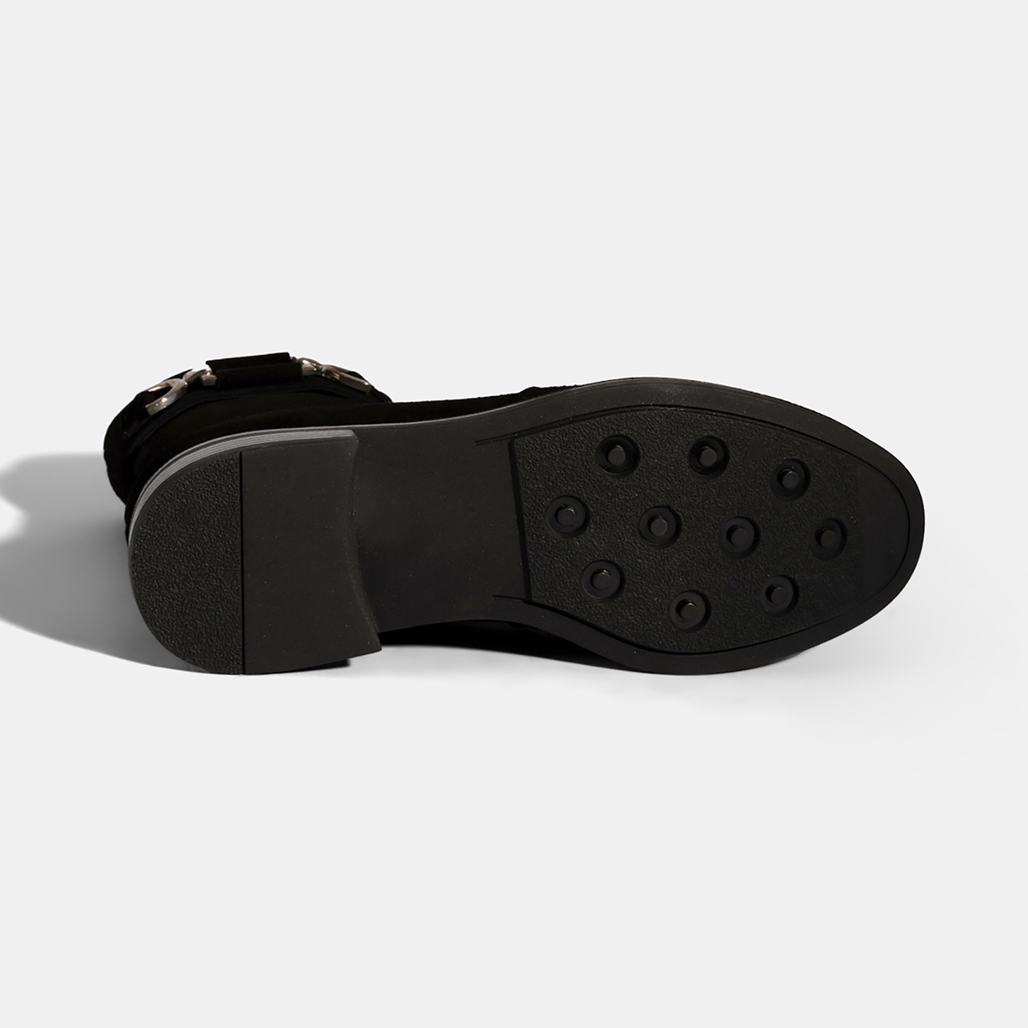 Kadın Siyah Metal Aksesuarlı Süet Bot