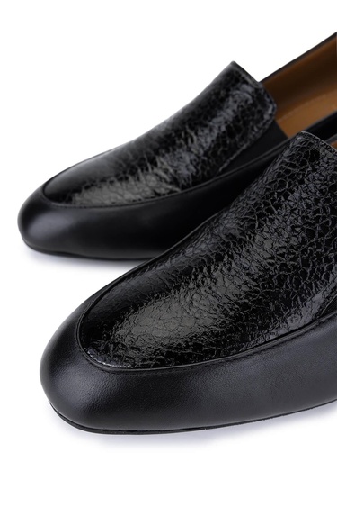  Tamer Tanca Kadın Hakiki Deri Siyah Klasik Ayakkabı