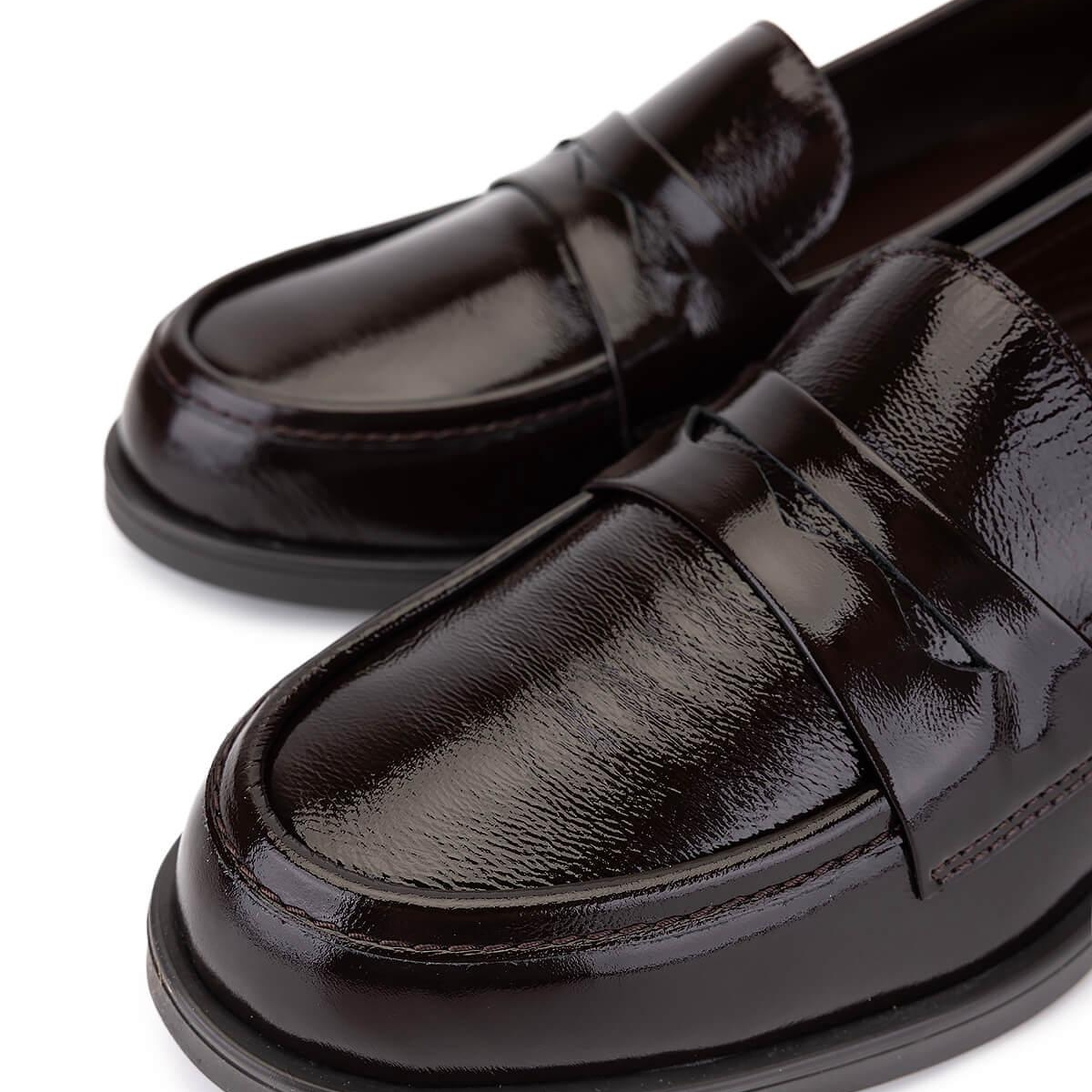 Tamer Tanca Kadın Hakiki Deri Kahverengi Rugan Makosen Ayakkabı