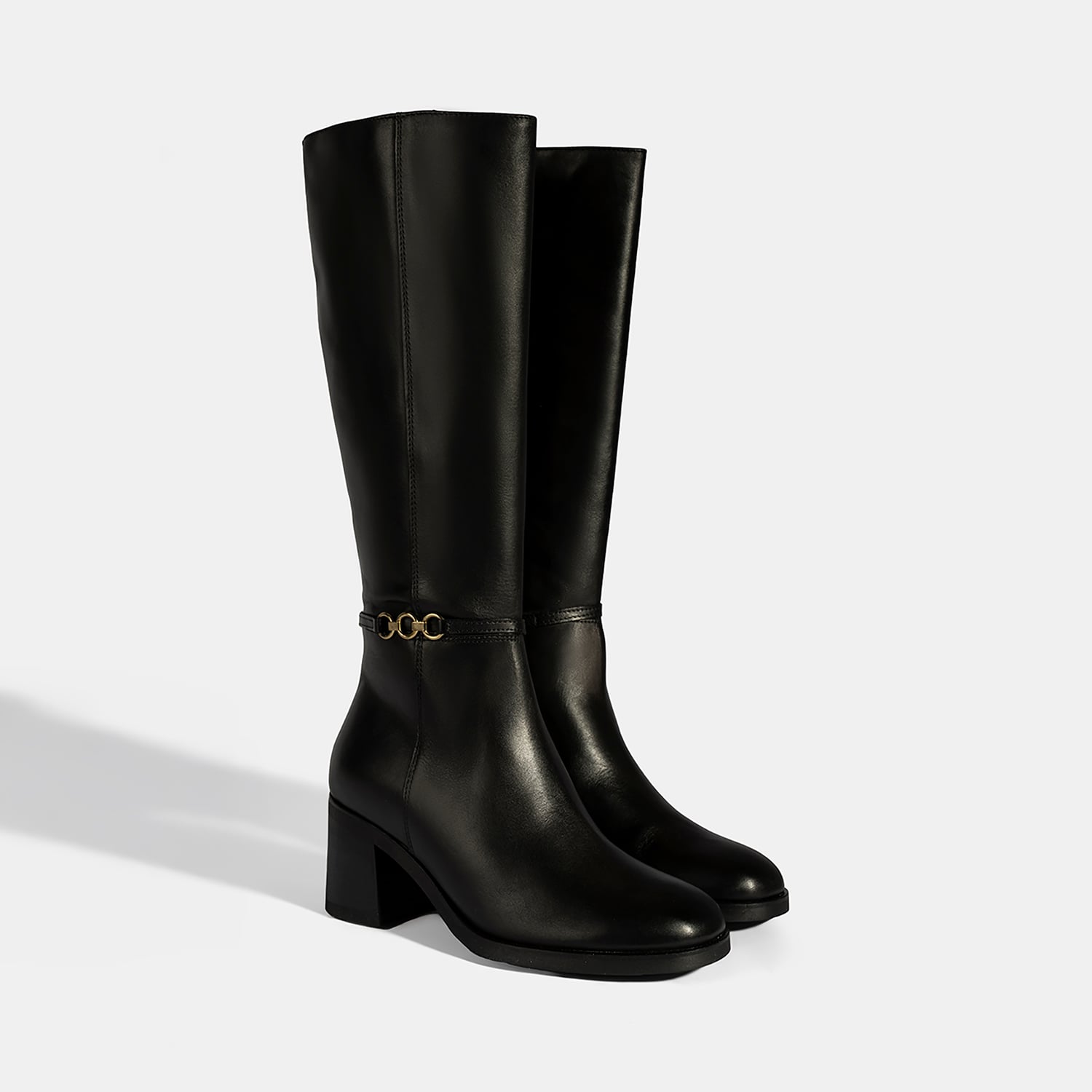  Kadın Siyah Metal Aksesuarlı Deri Çizme