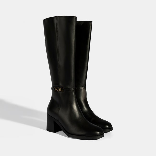  Kadın Siyah Metal Aksesuarlı Deri Çizme