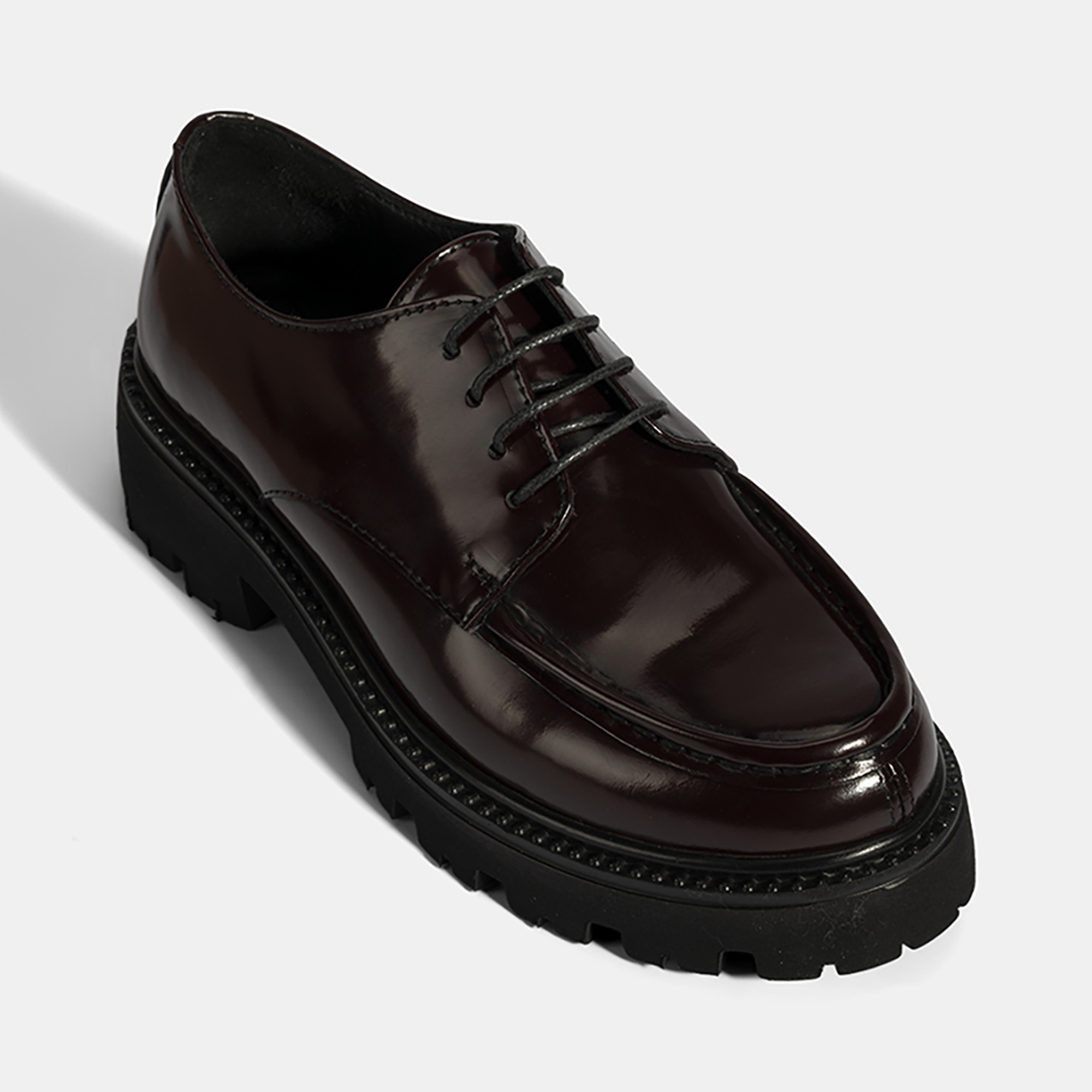 Kadın Bordo Bağcıklı Kalın Tabanlı Deri Günlük Ayakkabı