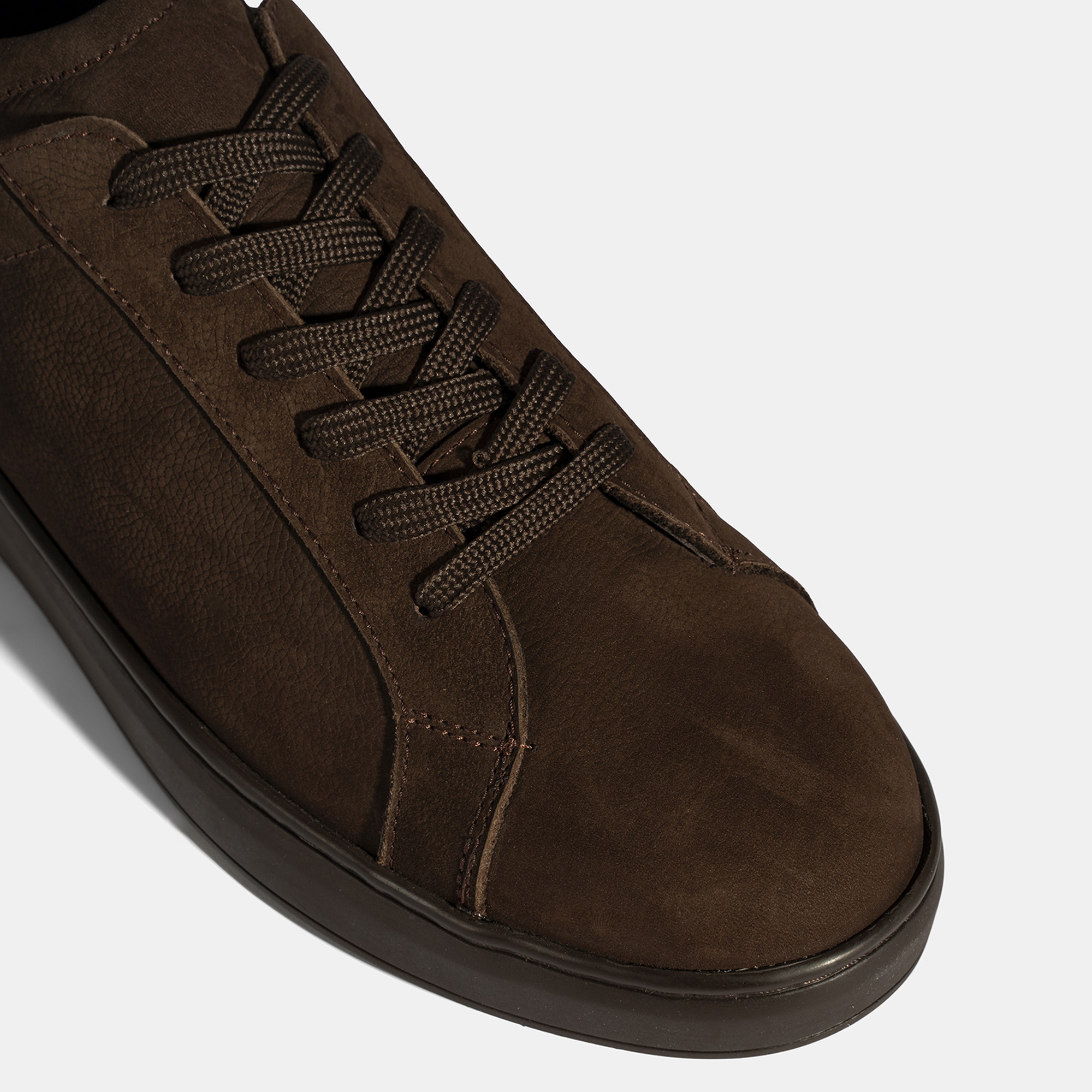 Erkek Koyu Kahve Bağcıklı Günlük Nubuk Deri Ayakkabı