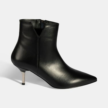  Kadın Siyah İnce Topuklu Sivri Burunlu Deri Bot