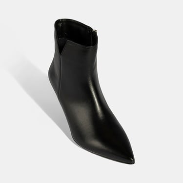  Kadın Siyah İnce Topuklu Sivri Burunlu Deri Bot