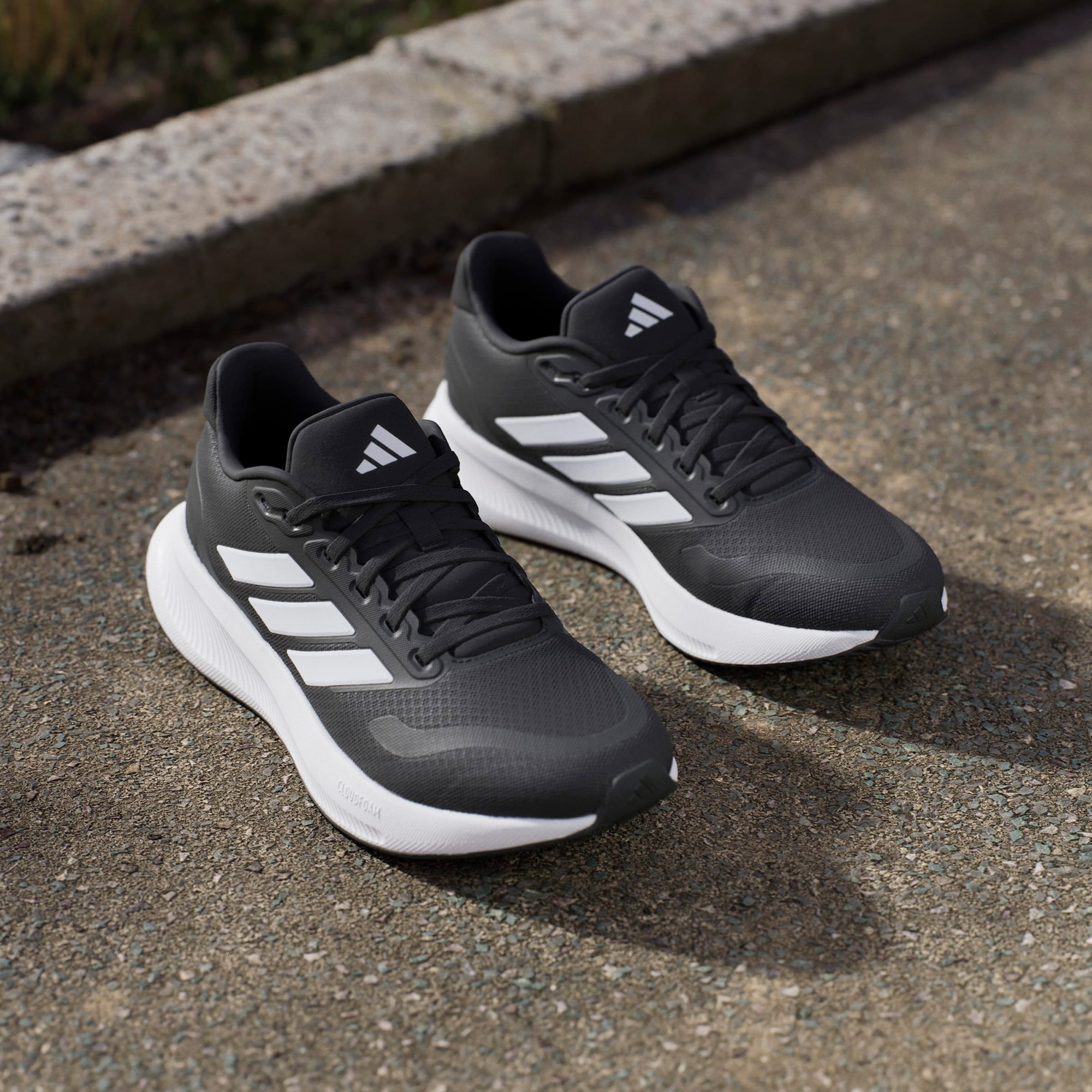 adidas Runfalcon 5 Kadın Siyah Koşu Ayakkabısı