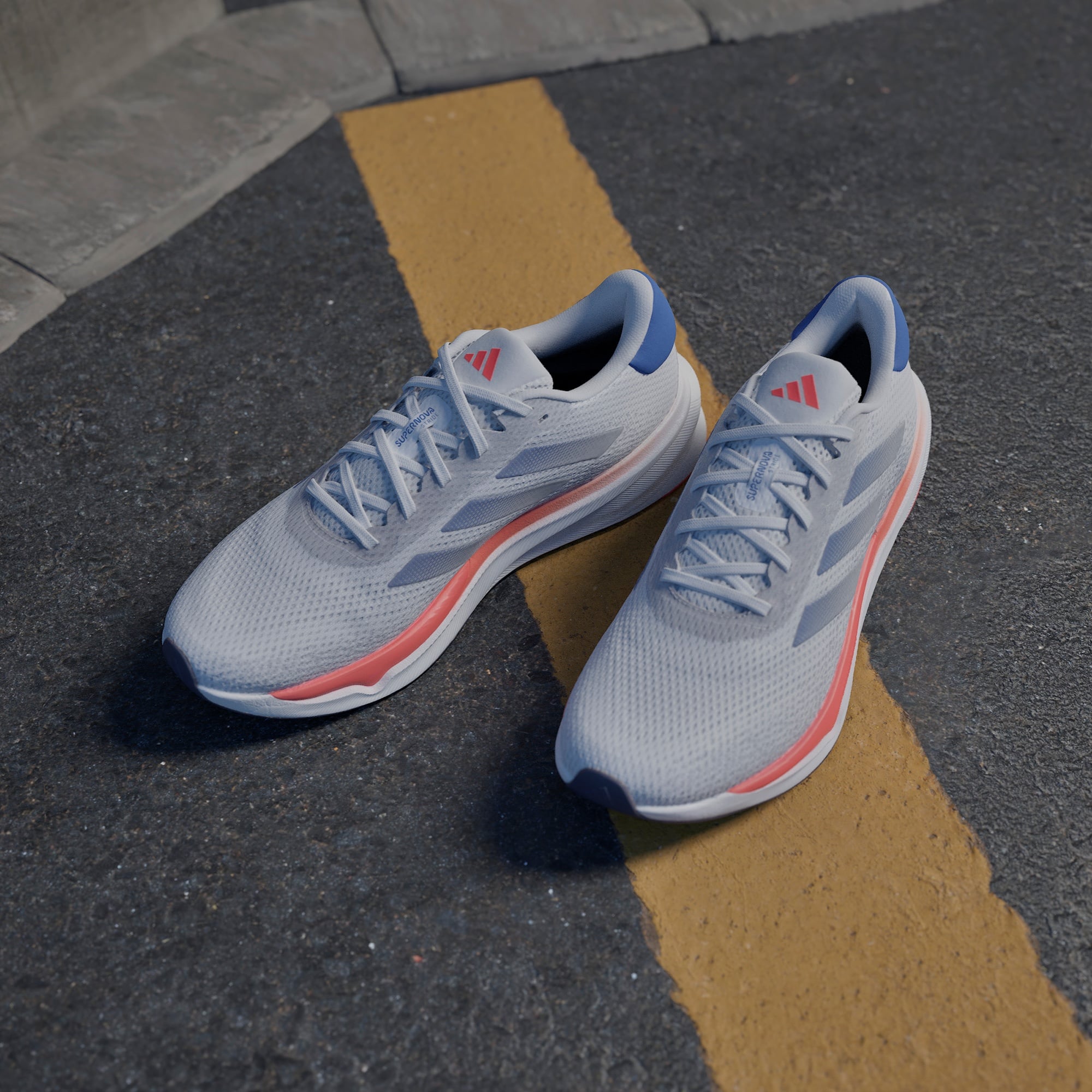 adidas Supernova Stride Erkek Beyaz Koşu Ayakkabısı