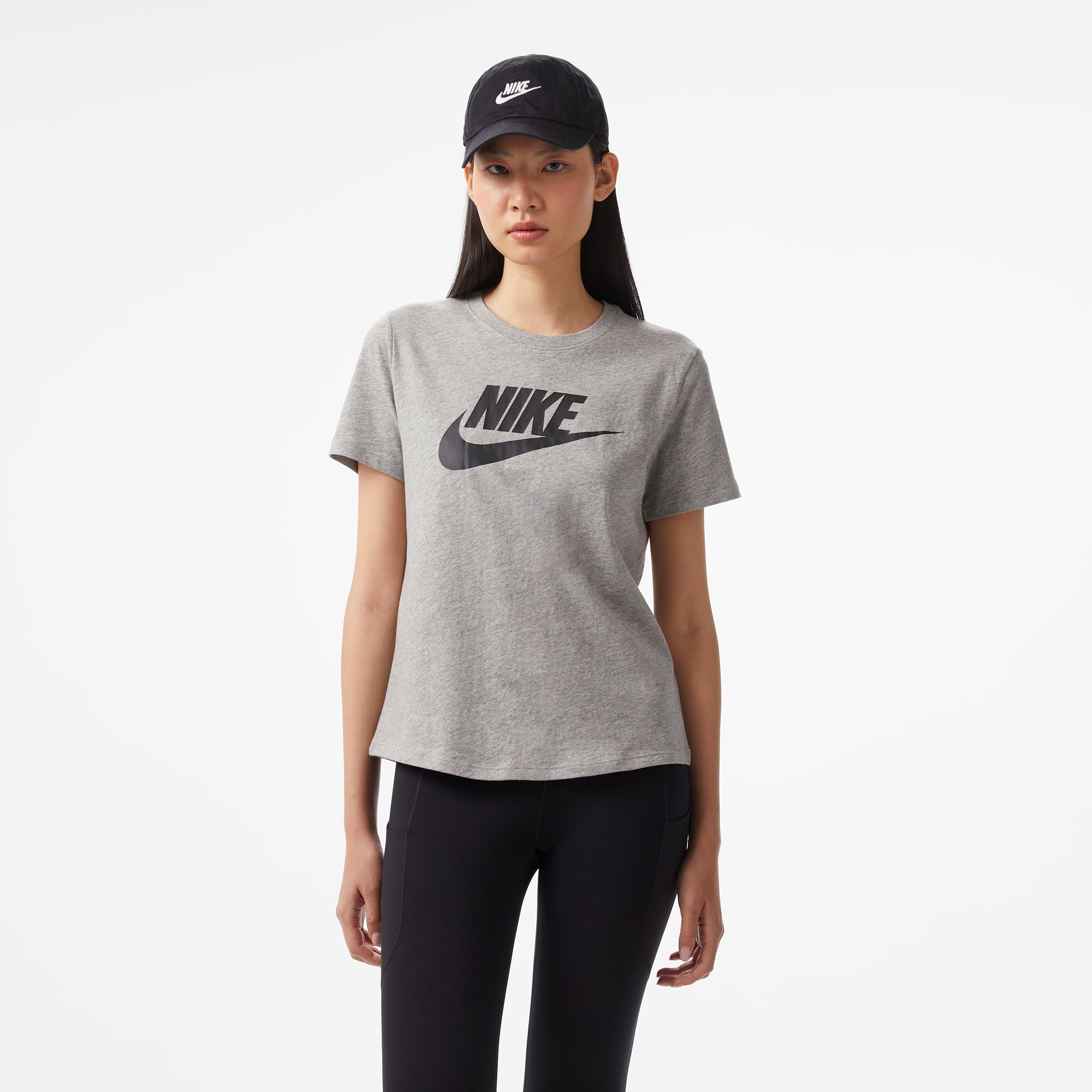  Nike Sportswear Essentials Kadın Gri Kısa Kollu T-Shirt