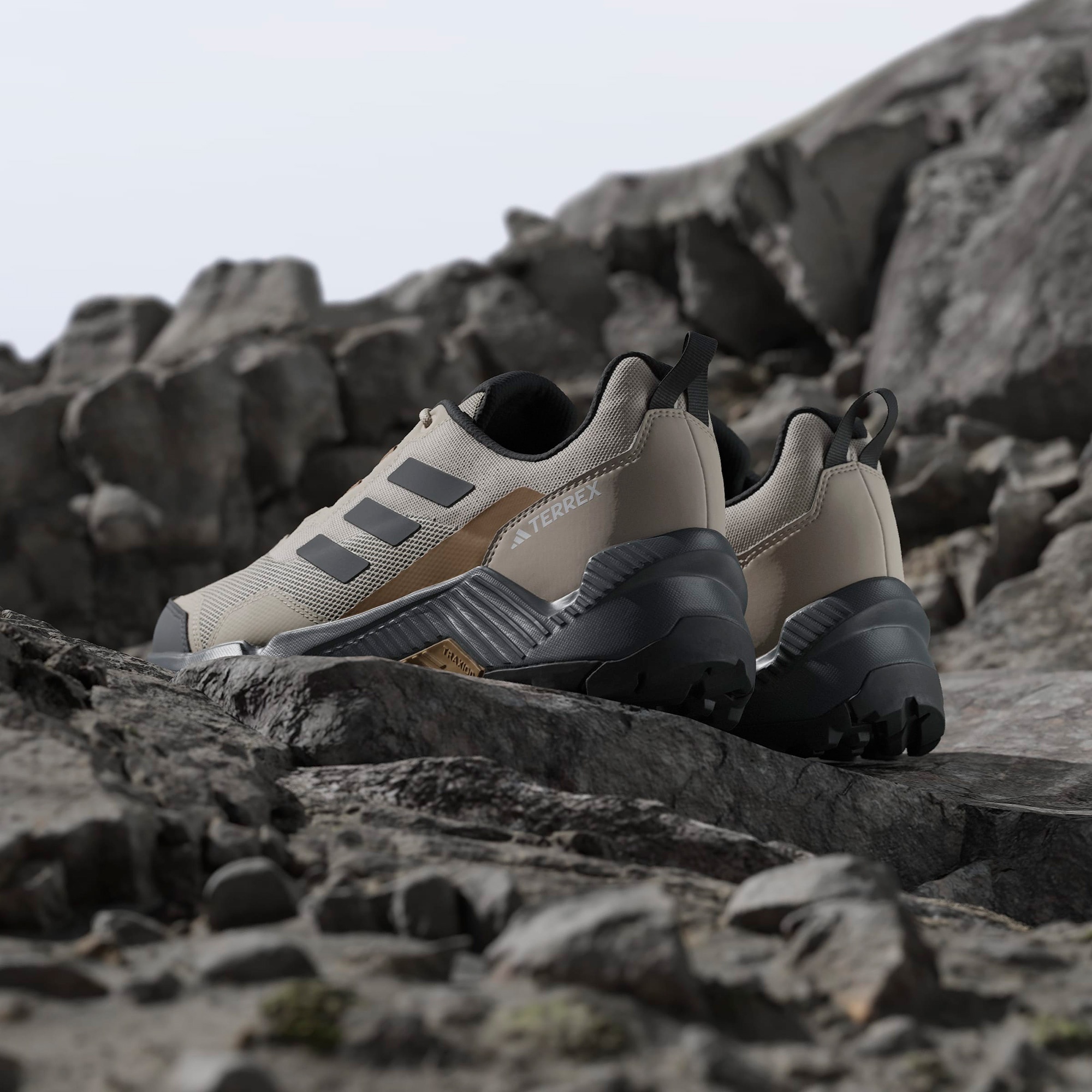 adidas Easttrail 2.0 Erkek Kahverengi Outdoor Ayakkabı