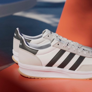  adidas Run 70S 2.0 Erkek Beyaz Koşu Ayakkabısı