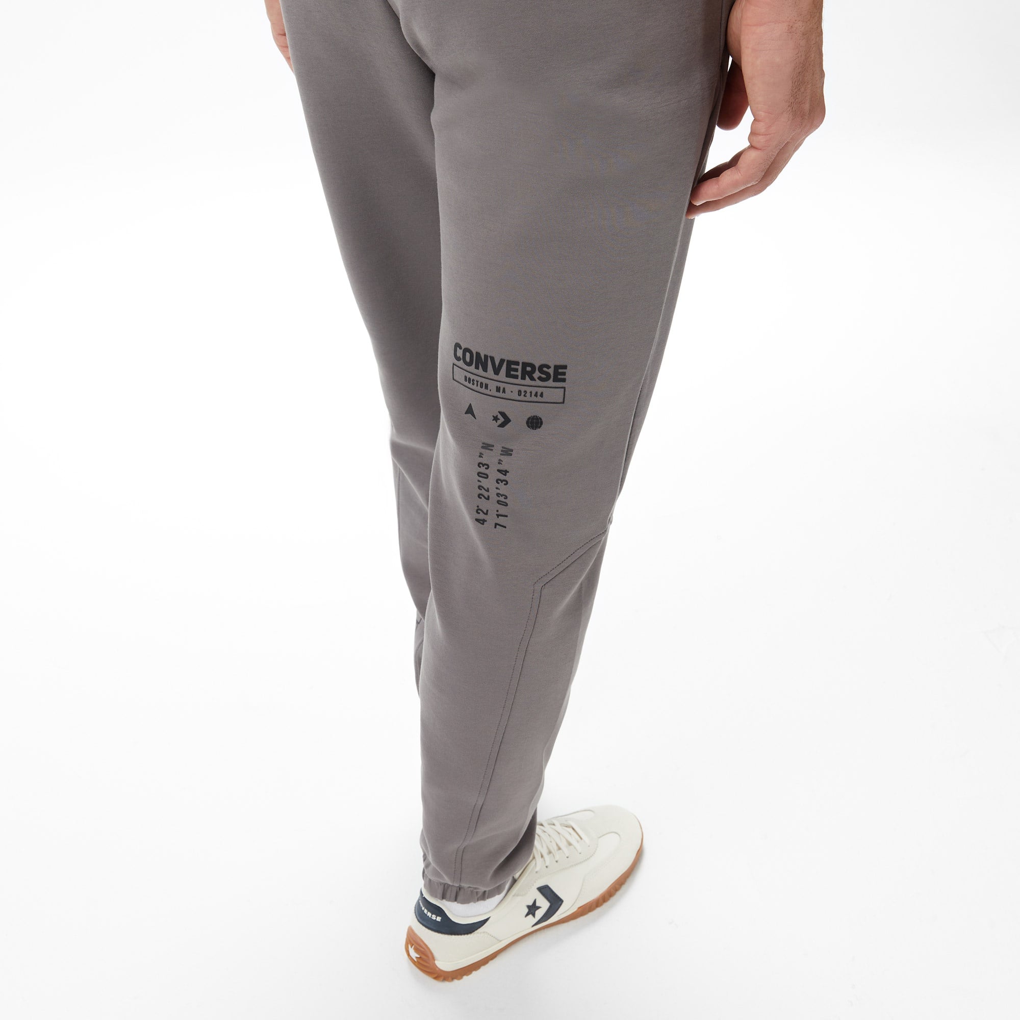 Converse Star Chevron Baskılı Erkek Oversize Fit Gri Eşofman Altı