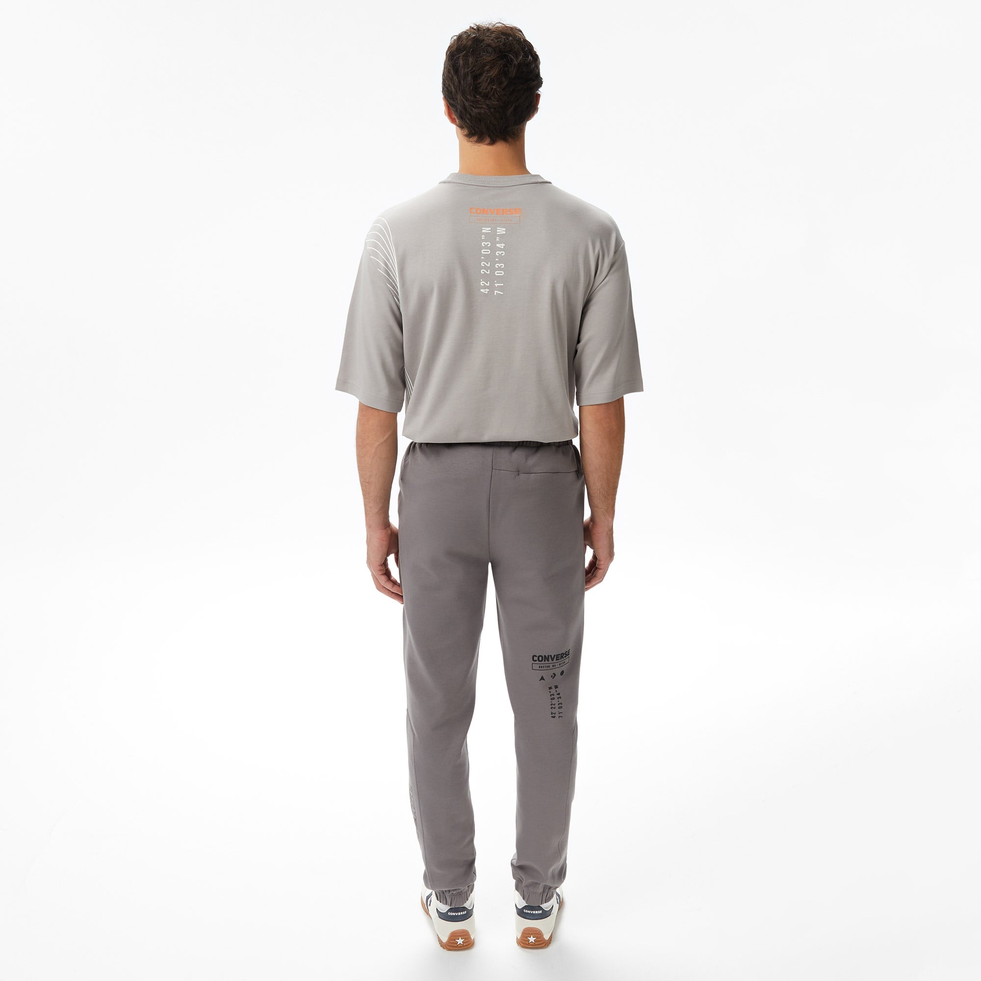Converse Star Chevron Baskılı Erkek Oversize Fit Gri Eşofman Altı