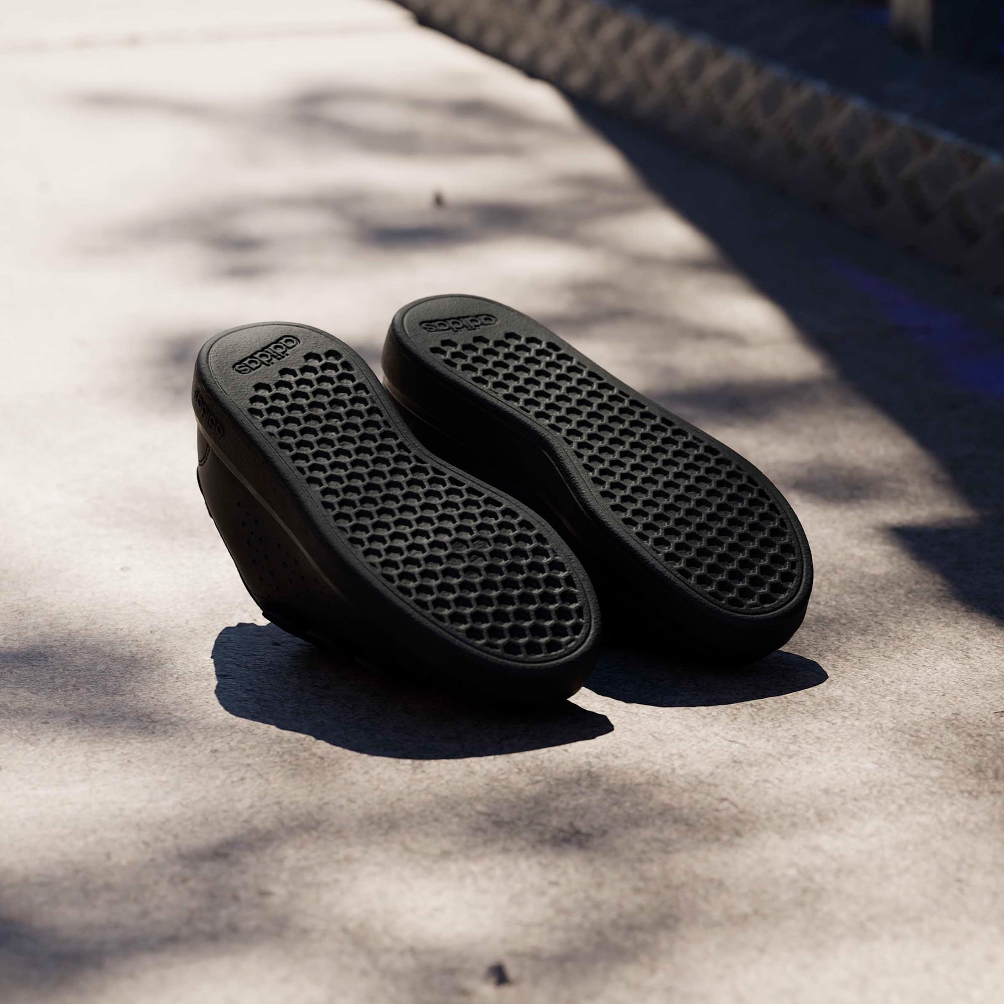 adidas Advantage Base 2.0 Çocuk Siyah Spor Ayakkabı