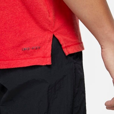  Jordan Dri-Fit Sport Top Erkek Kırmızı T-Shirt