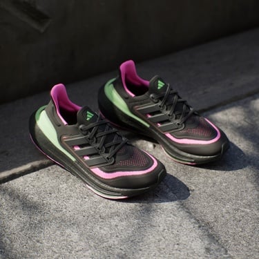  adidas Ultraboost Light Kadın Siyah Koşu Ayakkabısı