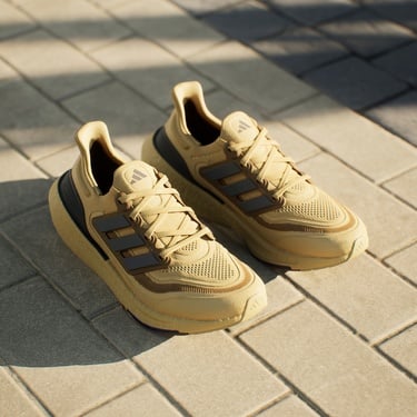  adidas Ultraboost Light Unisex Kahverengi Koşu Ayakkabısı