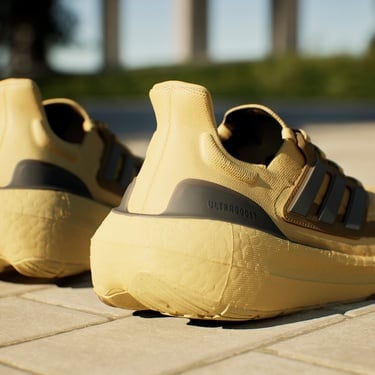  adidas Ultraboost Light Unisex Kahverengi Koşu Ayakkabısı