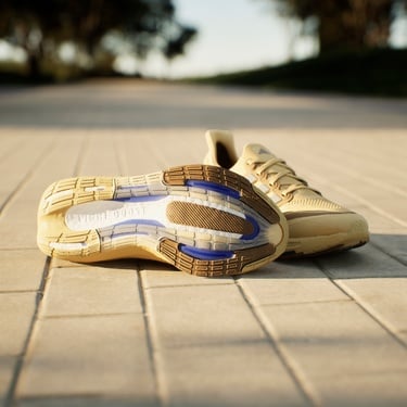  adidas Ultraboost Light Unisex Kahverengi Koşu Ayakkabısı