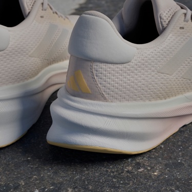  adidas Supernova Stride W Kadın Beyaz Koşu Ayakkabısı