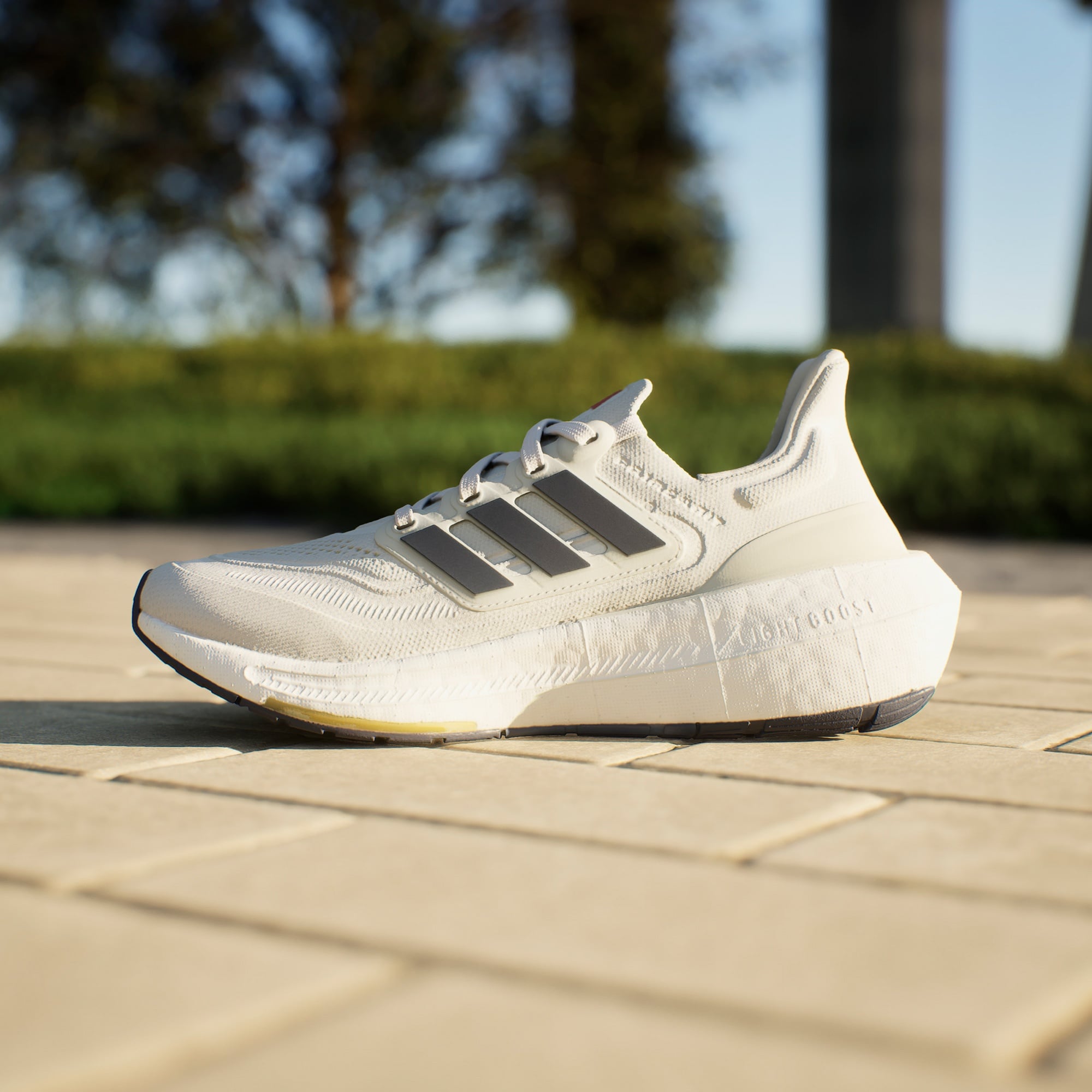 adidas Ultraboost Light  Kadın Gri Koşu Ayakkabısı