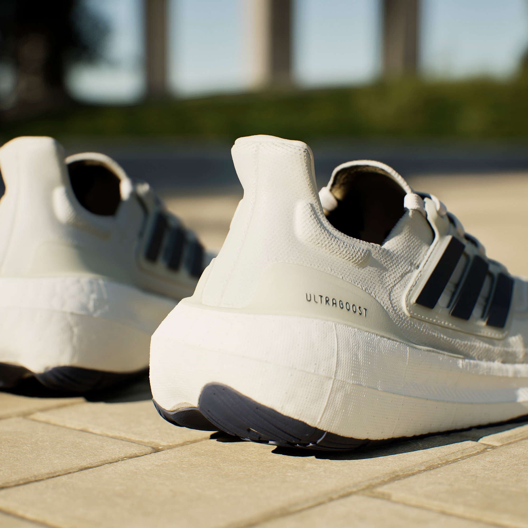 adidas Ultraboost Light  Kadın Gri Koşu Ayakkabısı