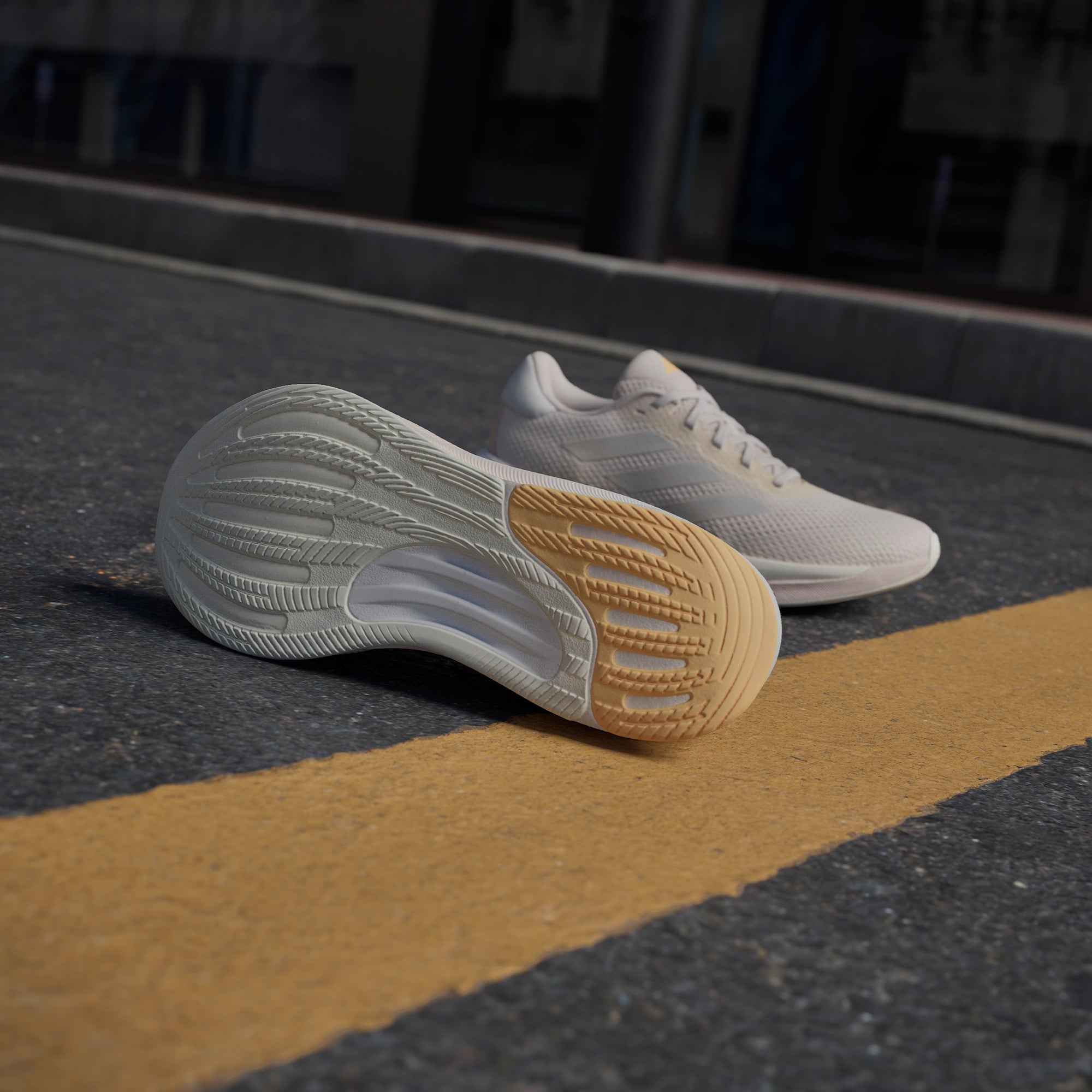 adidas Supernova Stride W Kadın Beyaz Koşu Ayakkabısı