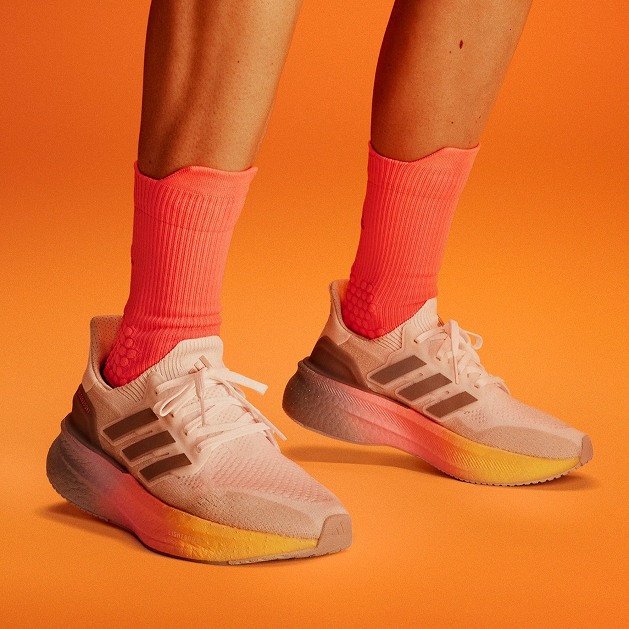 adidas Ultraboost 5 Kadın Beyaz Koşu Ayakkabısı